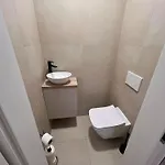 S Dvoma Izbami Апартаменты