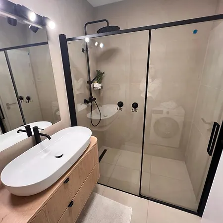 Apartmán S Dvoma Izbami *