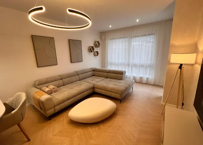 S Dvoma Izbami Apartamento *